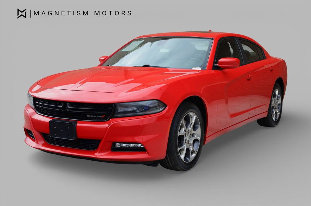 Used 2016 Dodge Charger SXT w/ Navigation & Travel Group image 4