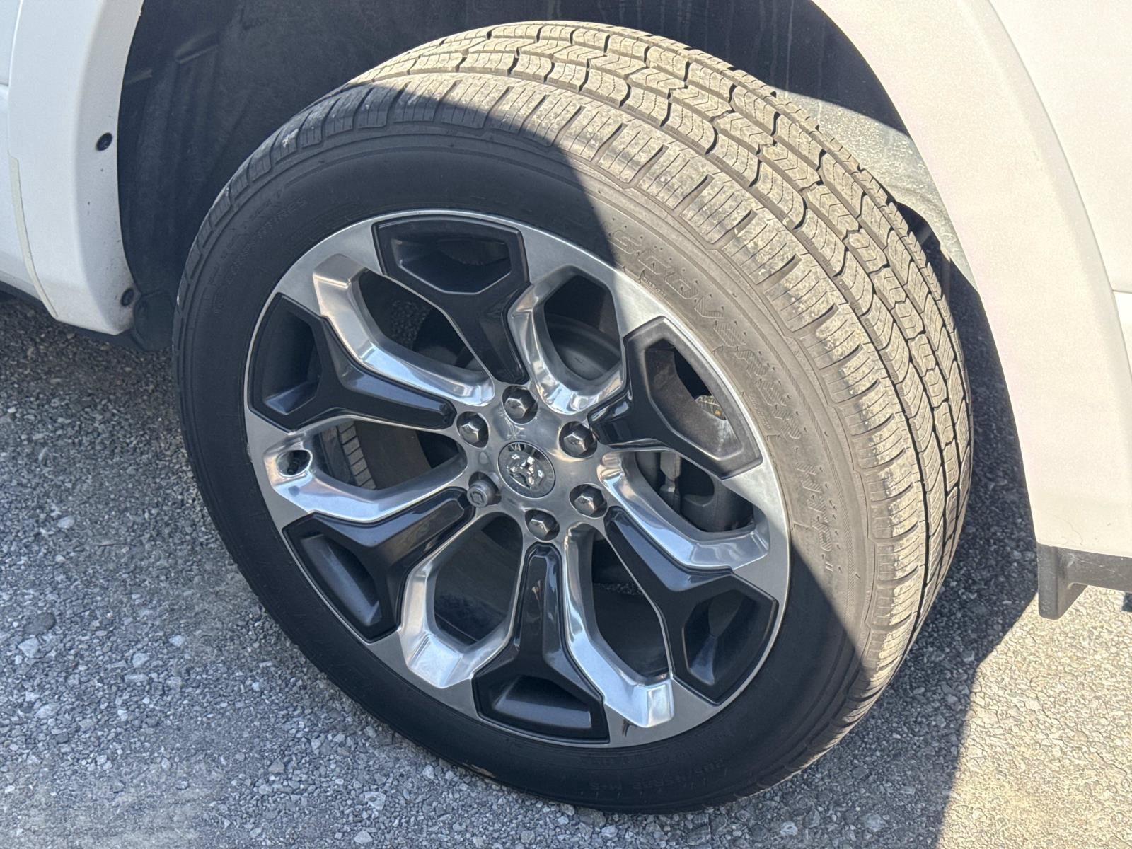 Used 2019 RAM 1500 Limited AWD/4WD image 5