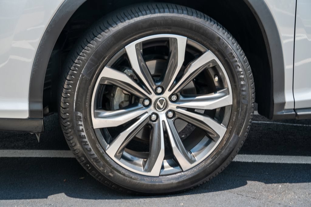 Used 2019 Lexus RX 350L FWD w/ Premium Package image 24