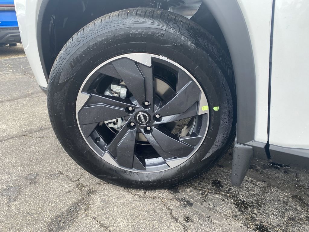 New 2026 Nissan Rogue SV image 35