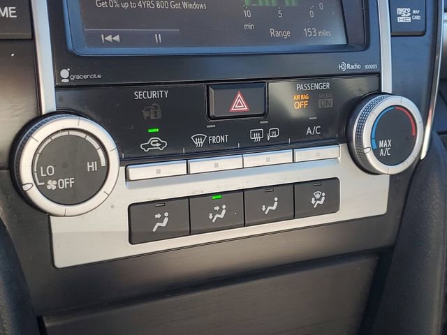 Used 2014 Toyota Camry SE w/ Moonroof Package image 28