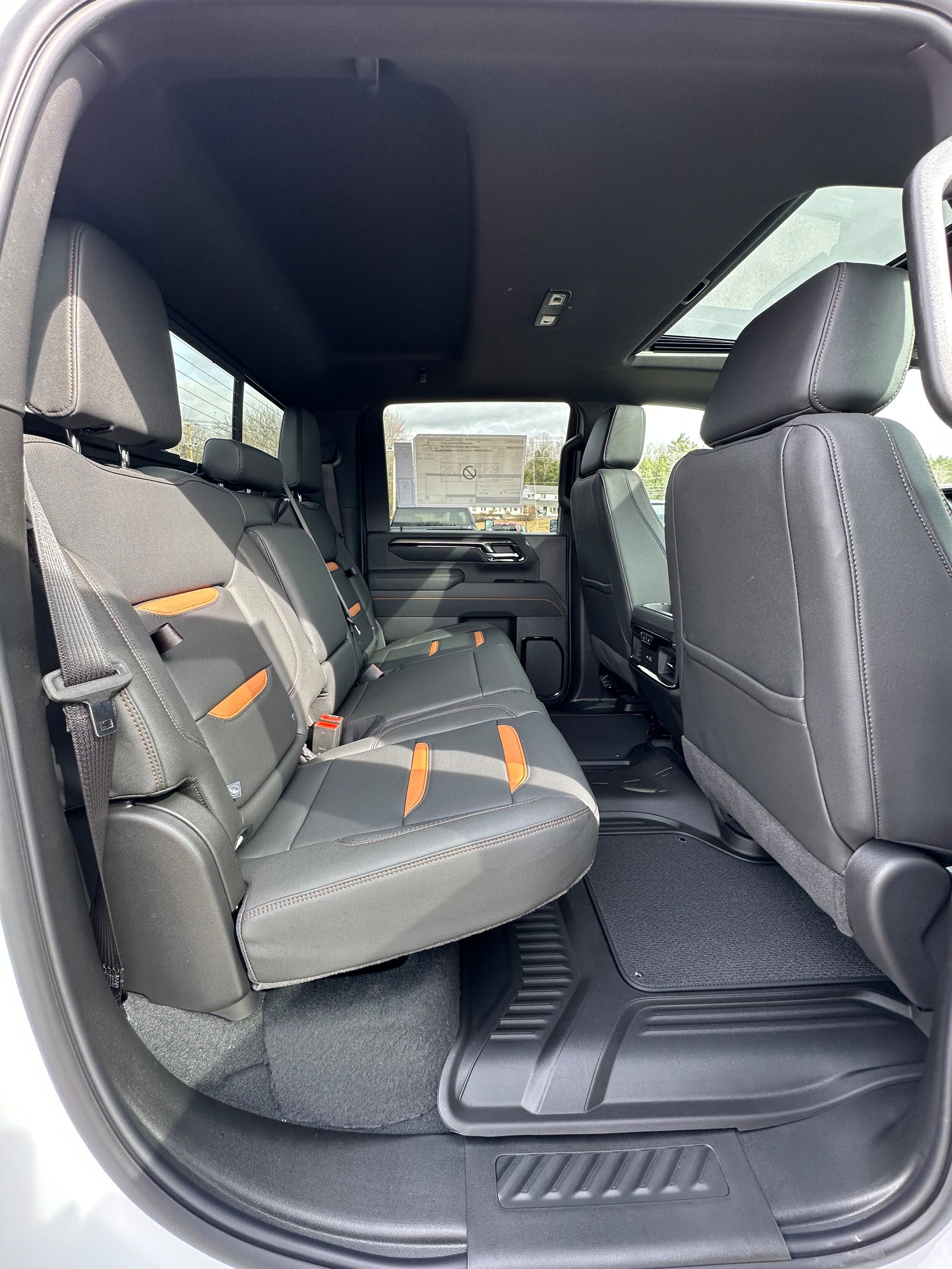 New 2026 GMC Sierra 2500 AT4 w/ Technology Package AWD/4WD image 22