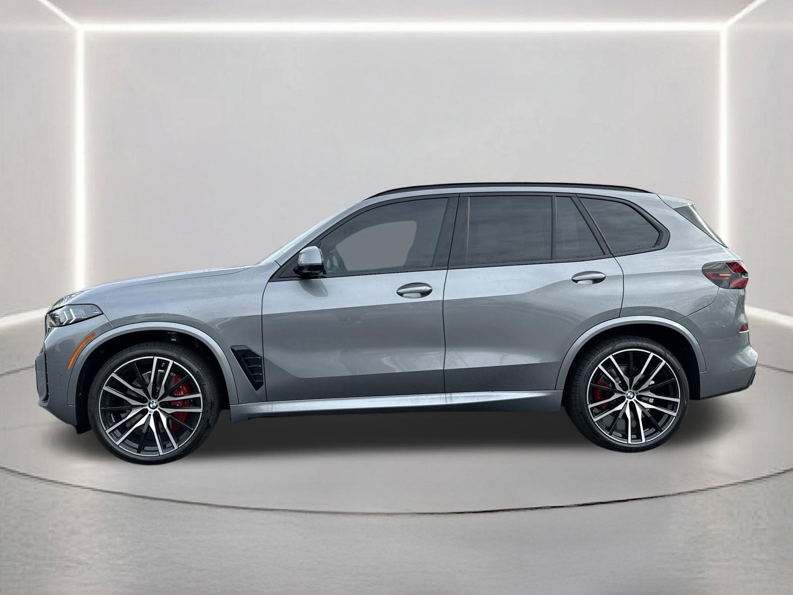 New 2026 BMW X5 xDrive40i w/ M Sport Package AWD/4WD image 28