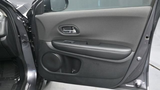 Used 2019 Honda HR-V LX image 10