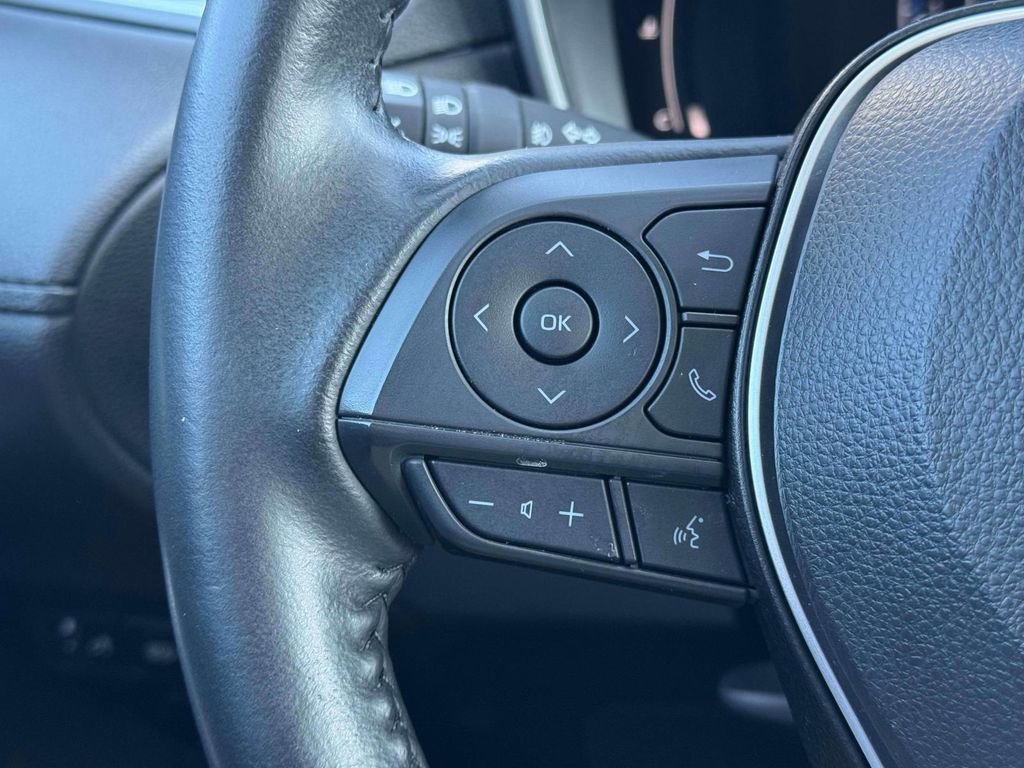 Used 2023 Toyota Corolla Cross XLE w/ Convenience Package image 22