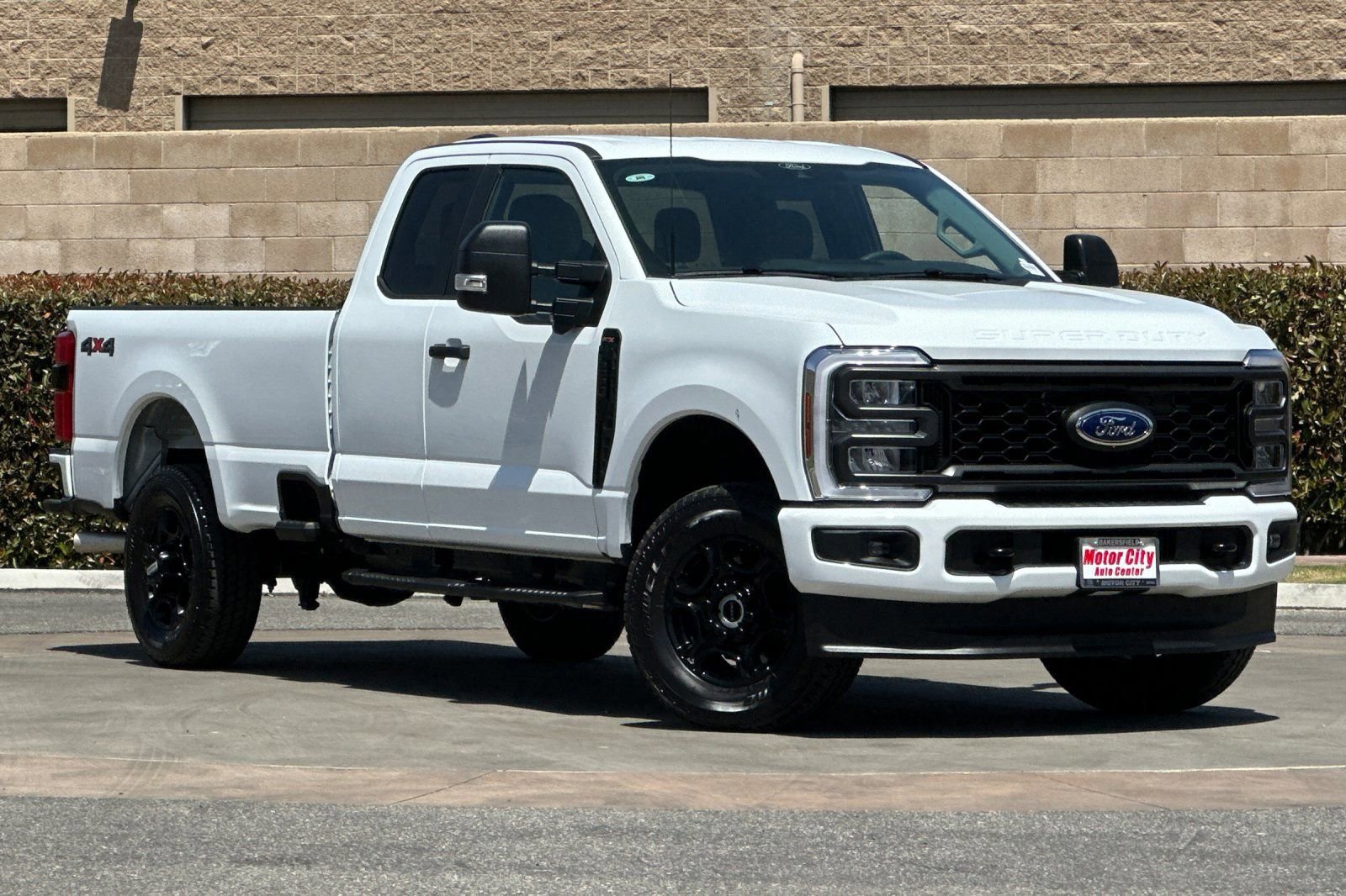 Used 2025 Ford F250 XL w/ STX Appearance Package AWD/4WD image 2