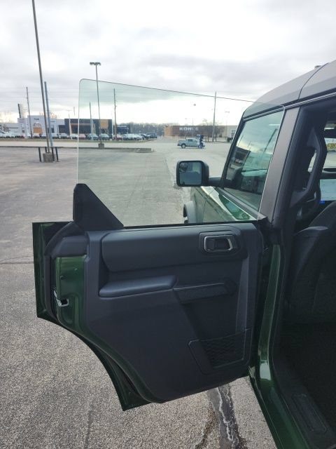New 2025 Ford Bronco 4-Door AWD/4WD image 32