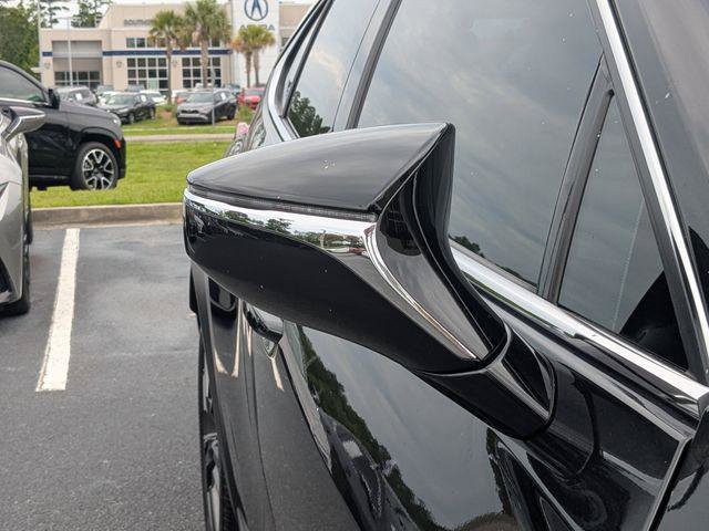 Certified 2024 Lexus UX 250h FWD image 11
