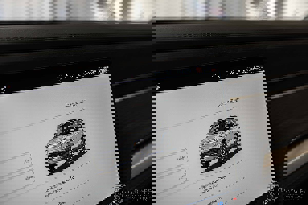 Used 2024 Rivian R1S Adventure image 29