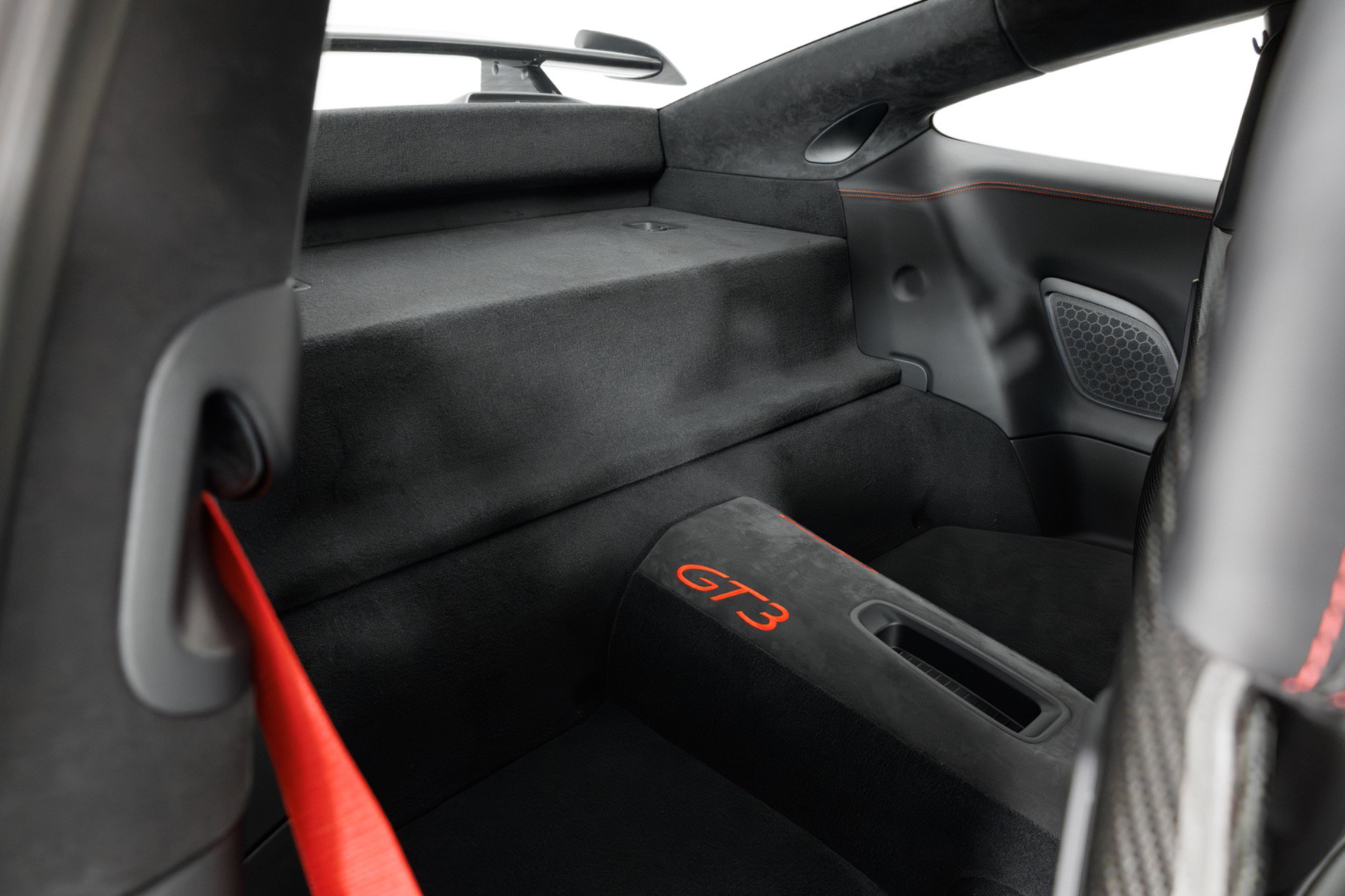 Used 2018 Porsche 911 GT3 RWD image 43