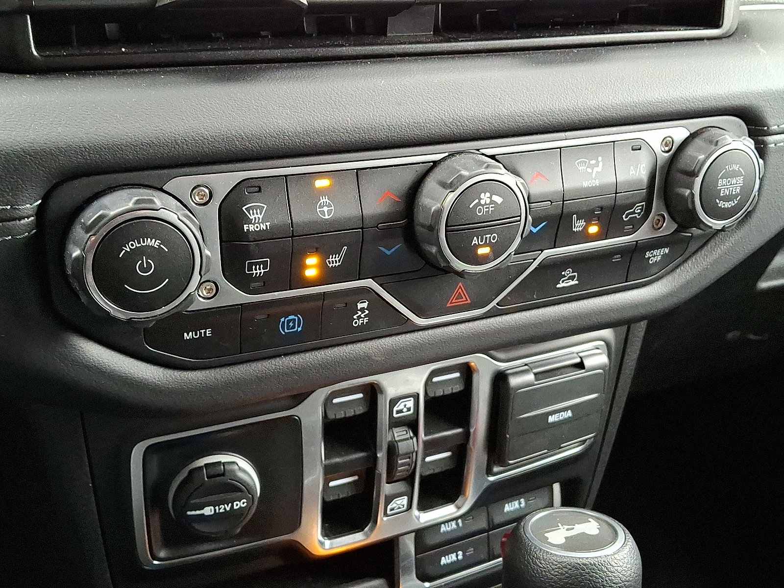 Certified 2025 Jeep Wrangler Backcountry image 16