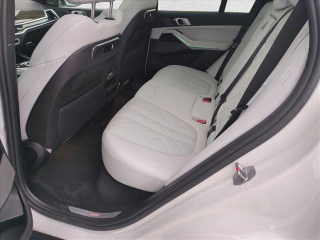 Used 2024 BMW X5 xDrive40i w/ Premium Package image 21