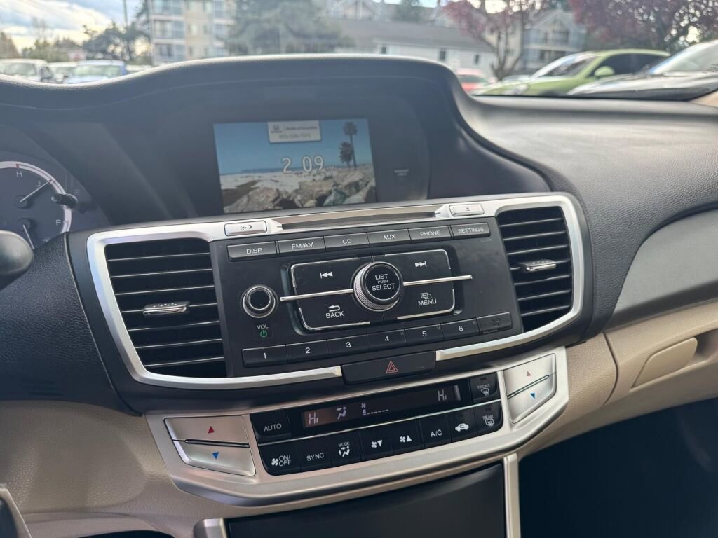 Used 2015 Honda Accord LX image 14