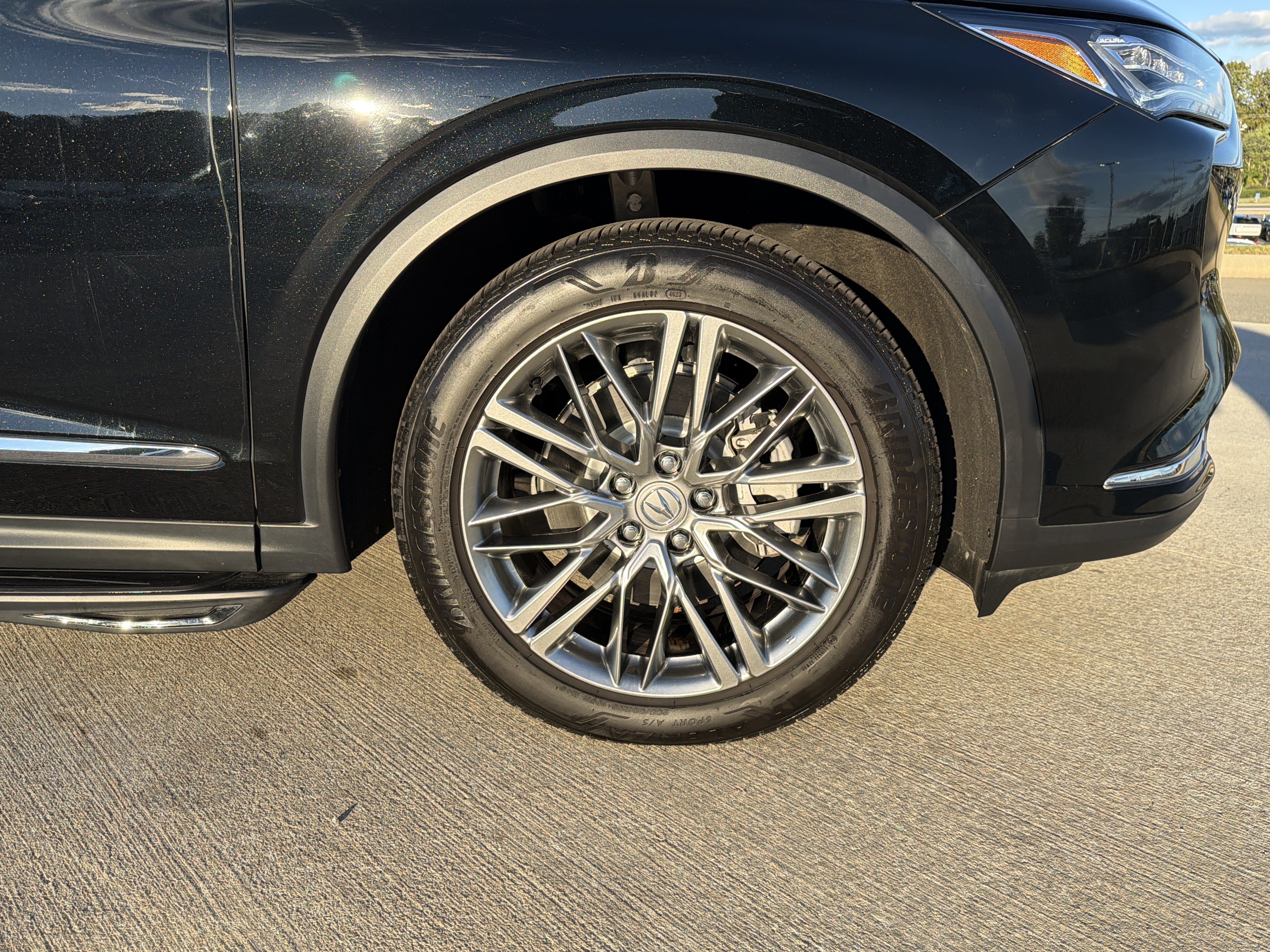 Certified 2024 Acura MDX w/ Advance Package AWD/4WD image 12