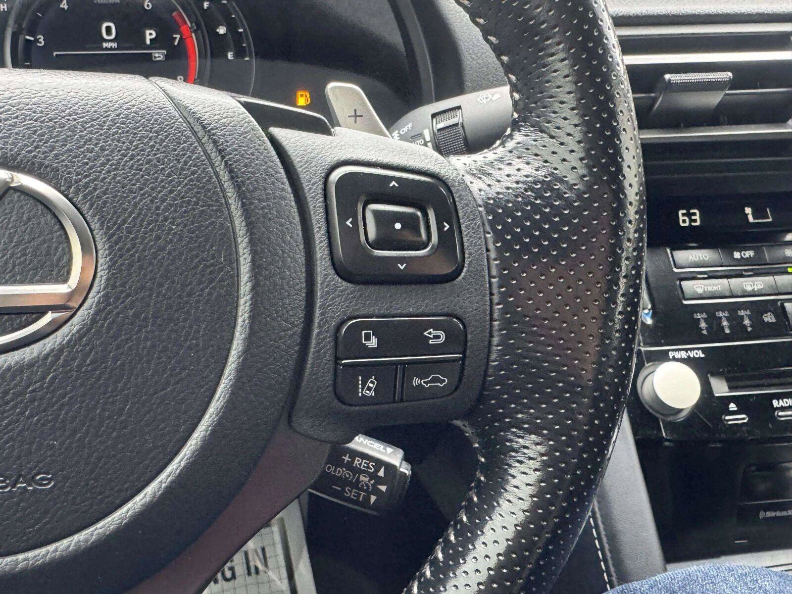 Used 2021 Lexus IS 350 F Sport w/ Dynamic Handling Package RWD image 26