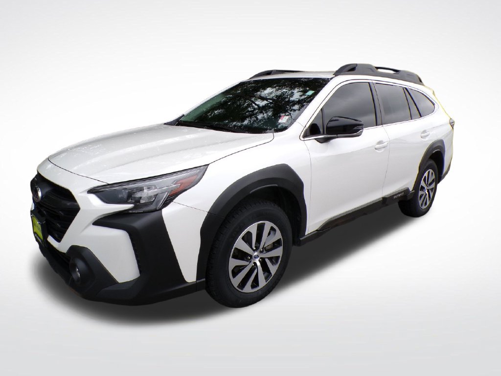 Used 2024 Subaru Outback Premium AWD/4WD image 2
