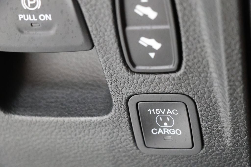Used 2023 RAM 1500 Laramie AWD/4WD image 32