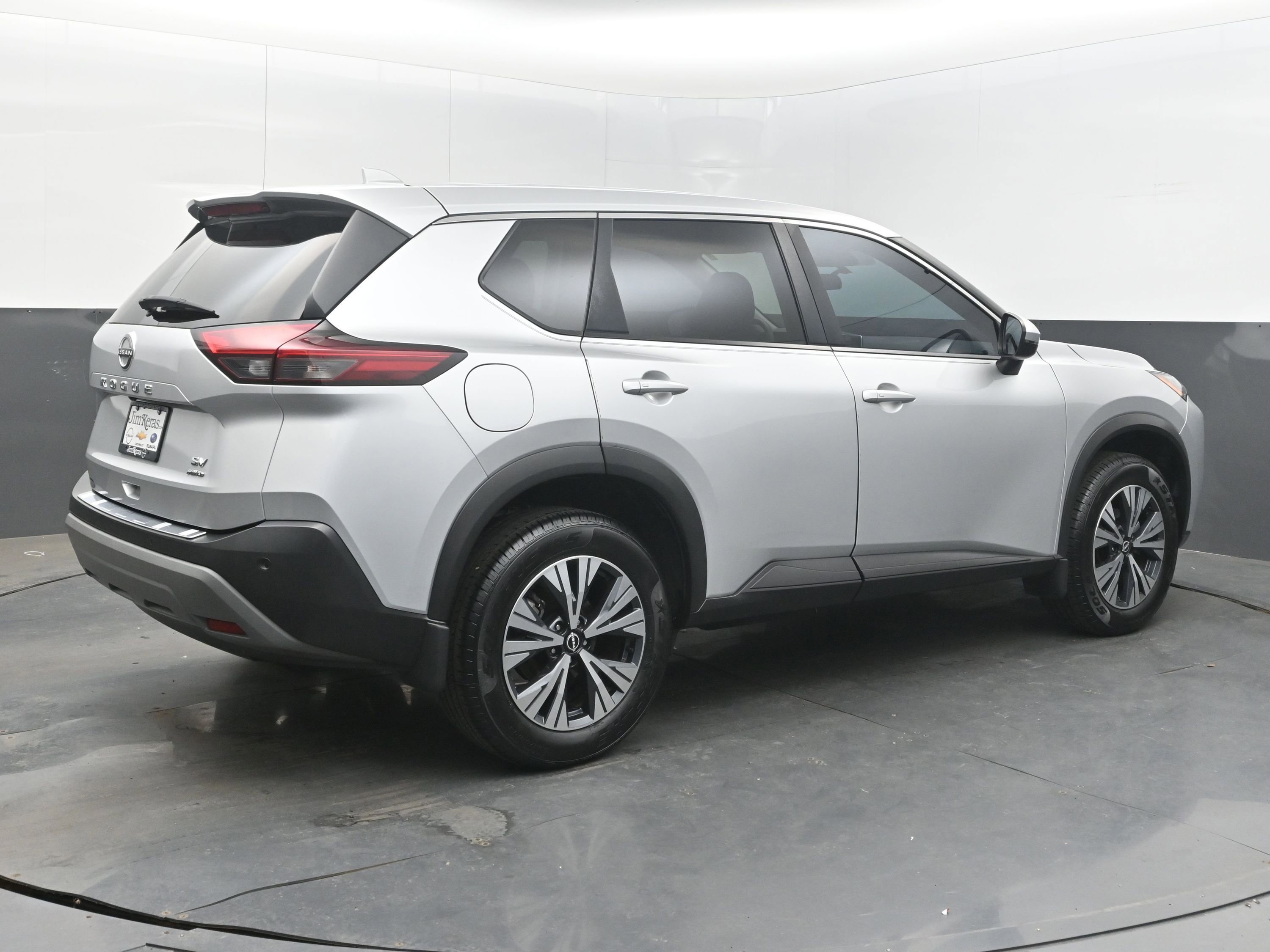 Used 2022 Nissan Rogue SV image 7