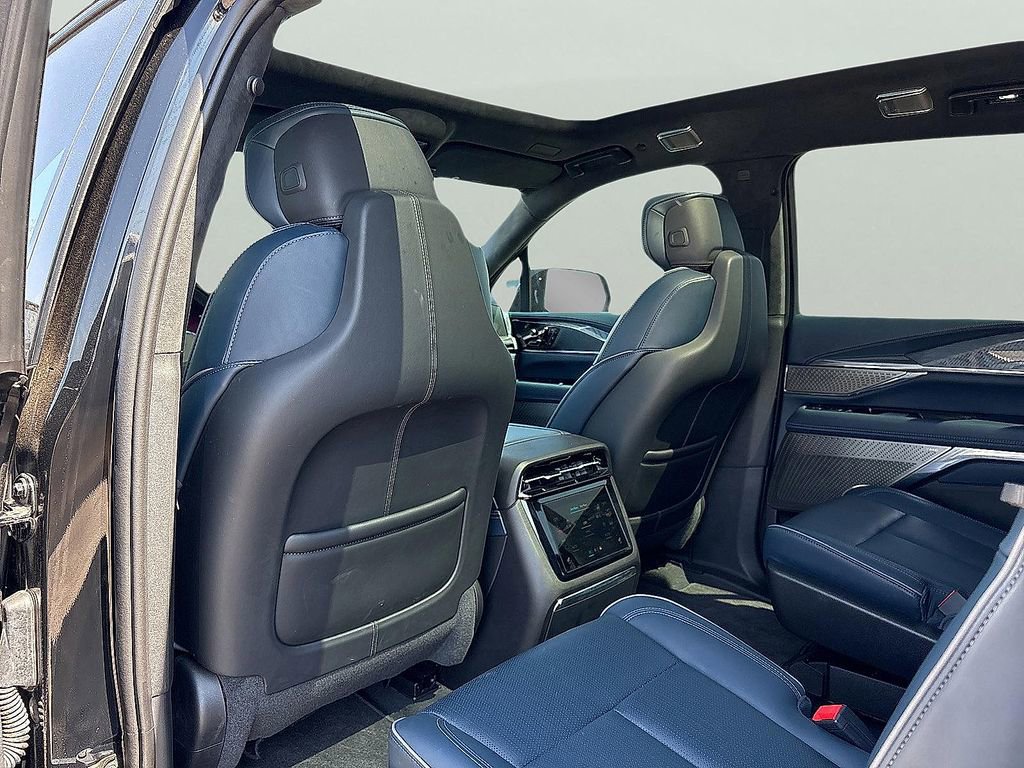 New 2025 Cadillac Escalade IQ Sport 2 AWD/4WD image 8