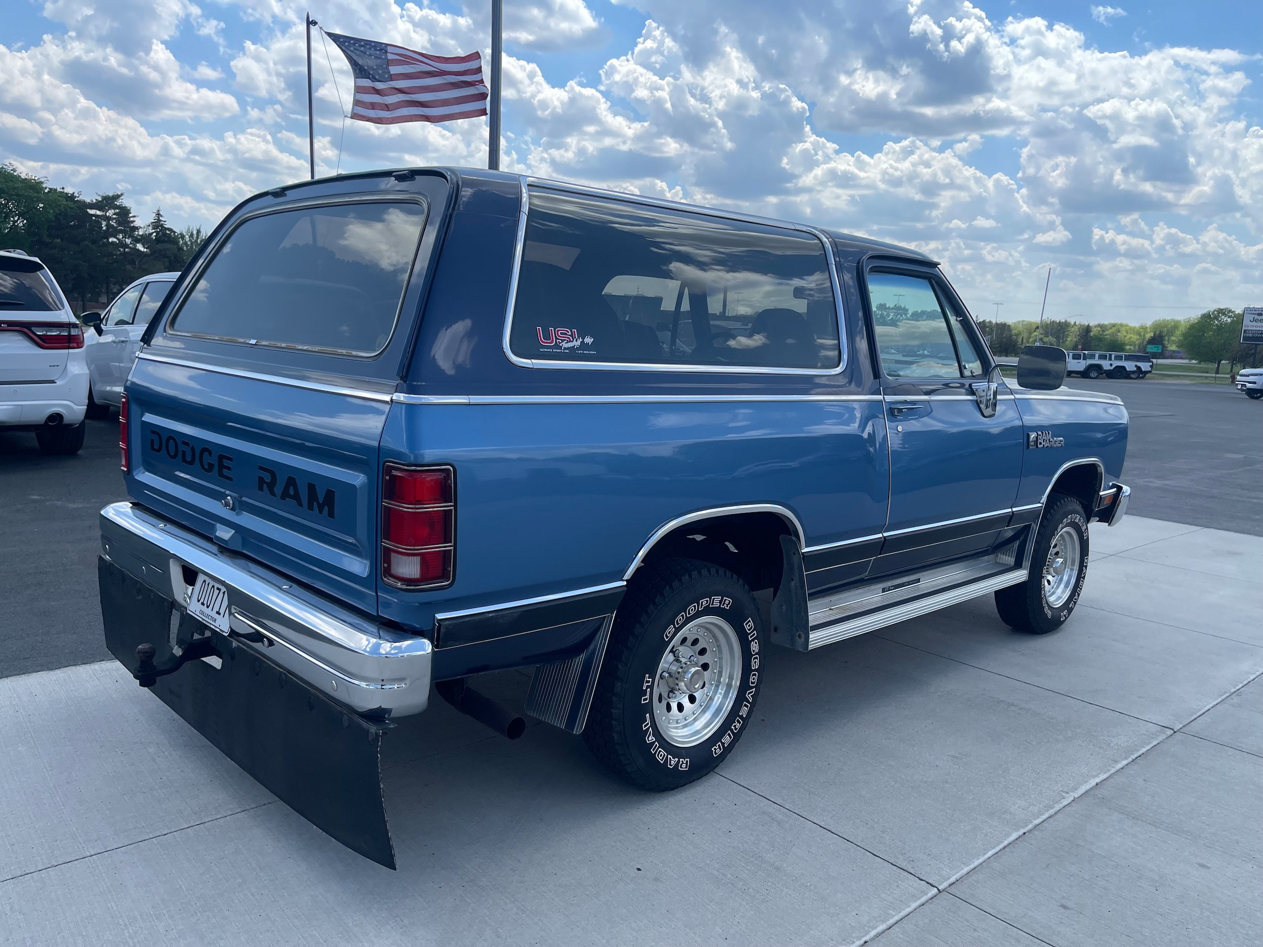 Used 1988 Dodge Ramcharger 4WD image 7