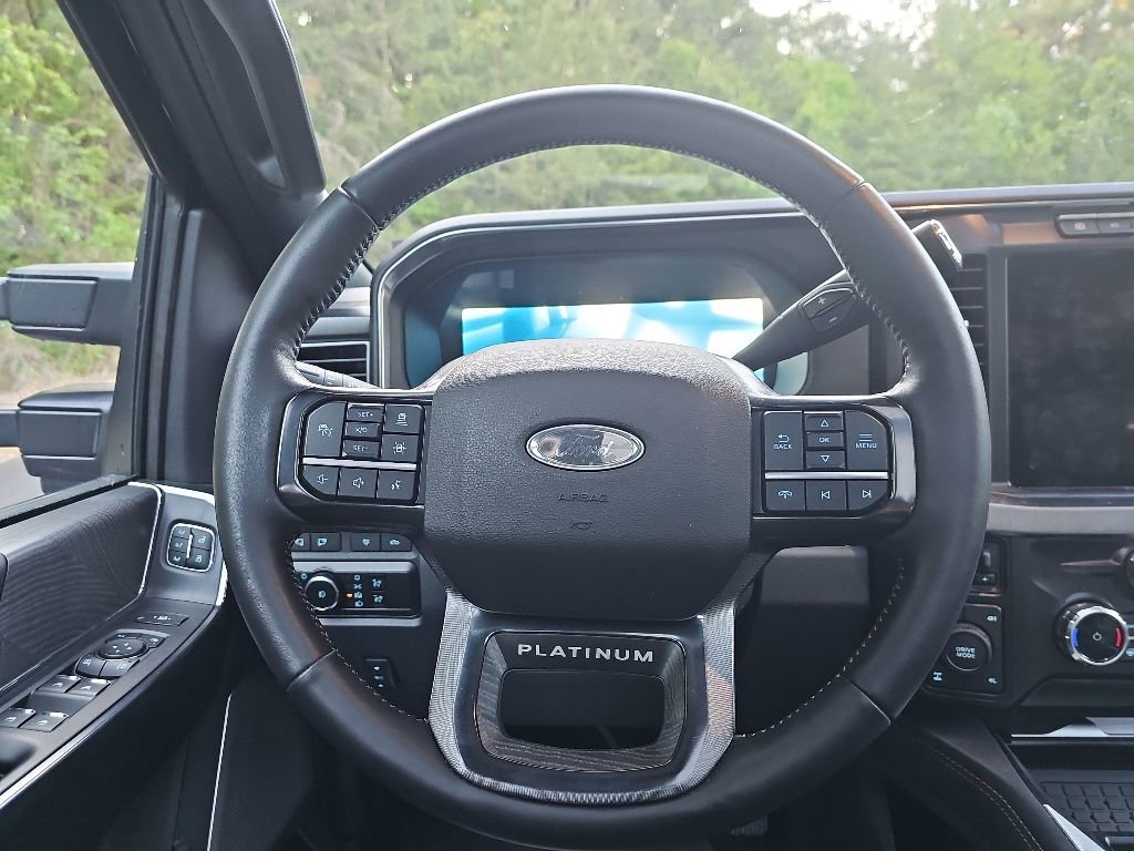 Used 2024 Ford F350 Platinum AWD/4WD image 12