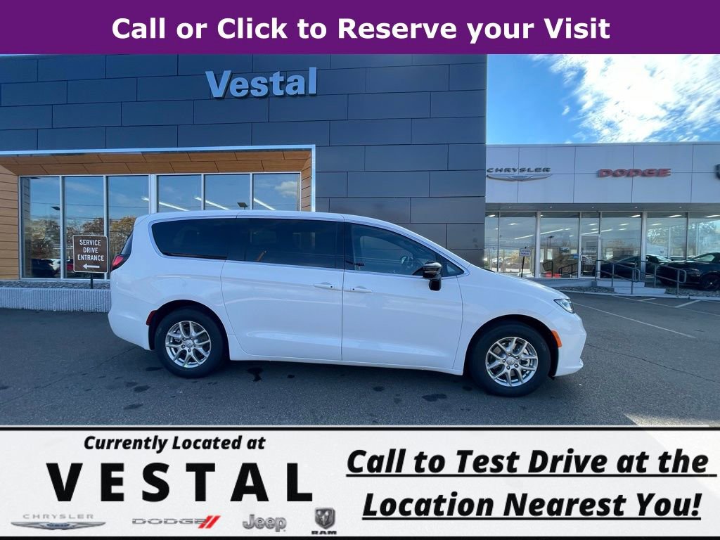 New 2026 Chrysler Pacifica Select FWD image 4