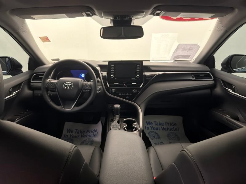Used 2024 Toyota Camry SE w/ Cold Weather Package AWD/4WD image 15