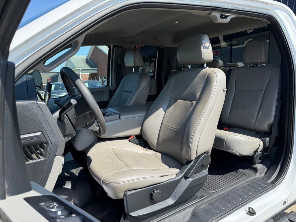 Used 2021 Ford F250 XL w/ Power Equipment Group AWD/4WD image 2