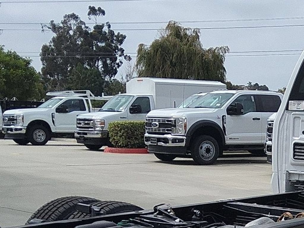 New 2026 Ford F350 XL w/ XL Chrome Package RWD image 21