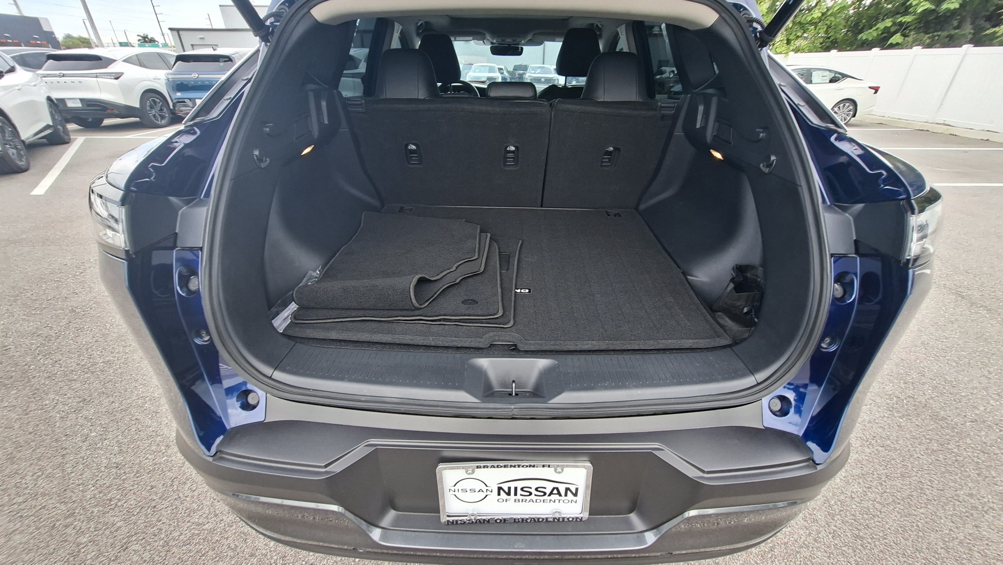 Used 2025 Nissan Murano SL w/ Cargo Package AWD/4WD image 21