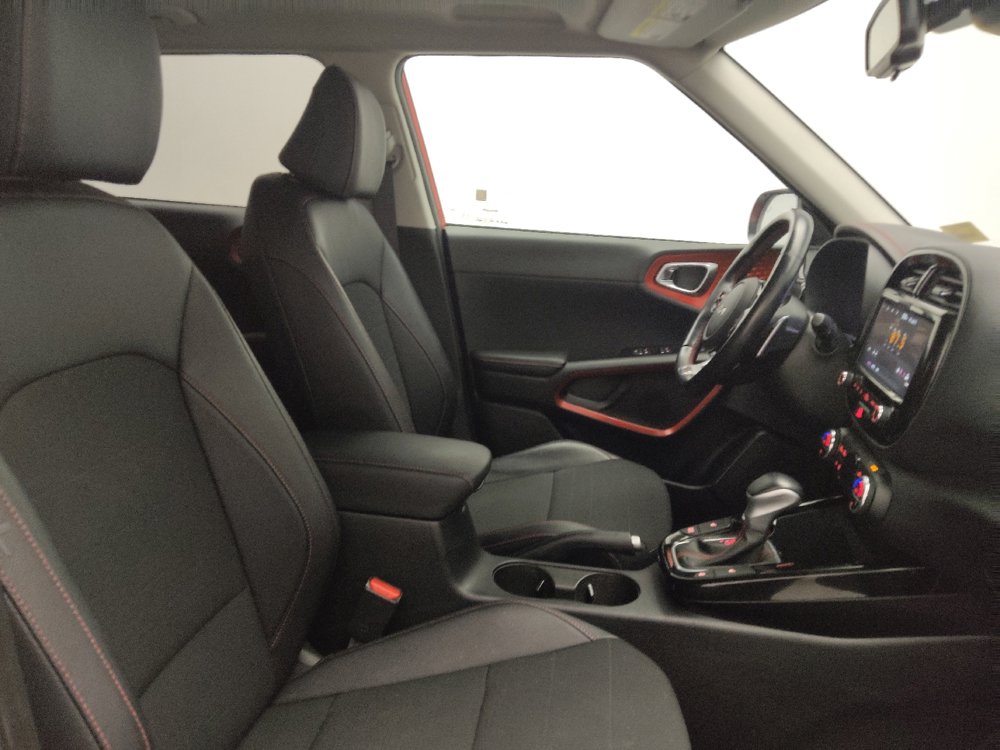 Used 2022 Kia Soul Turbo image 21