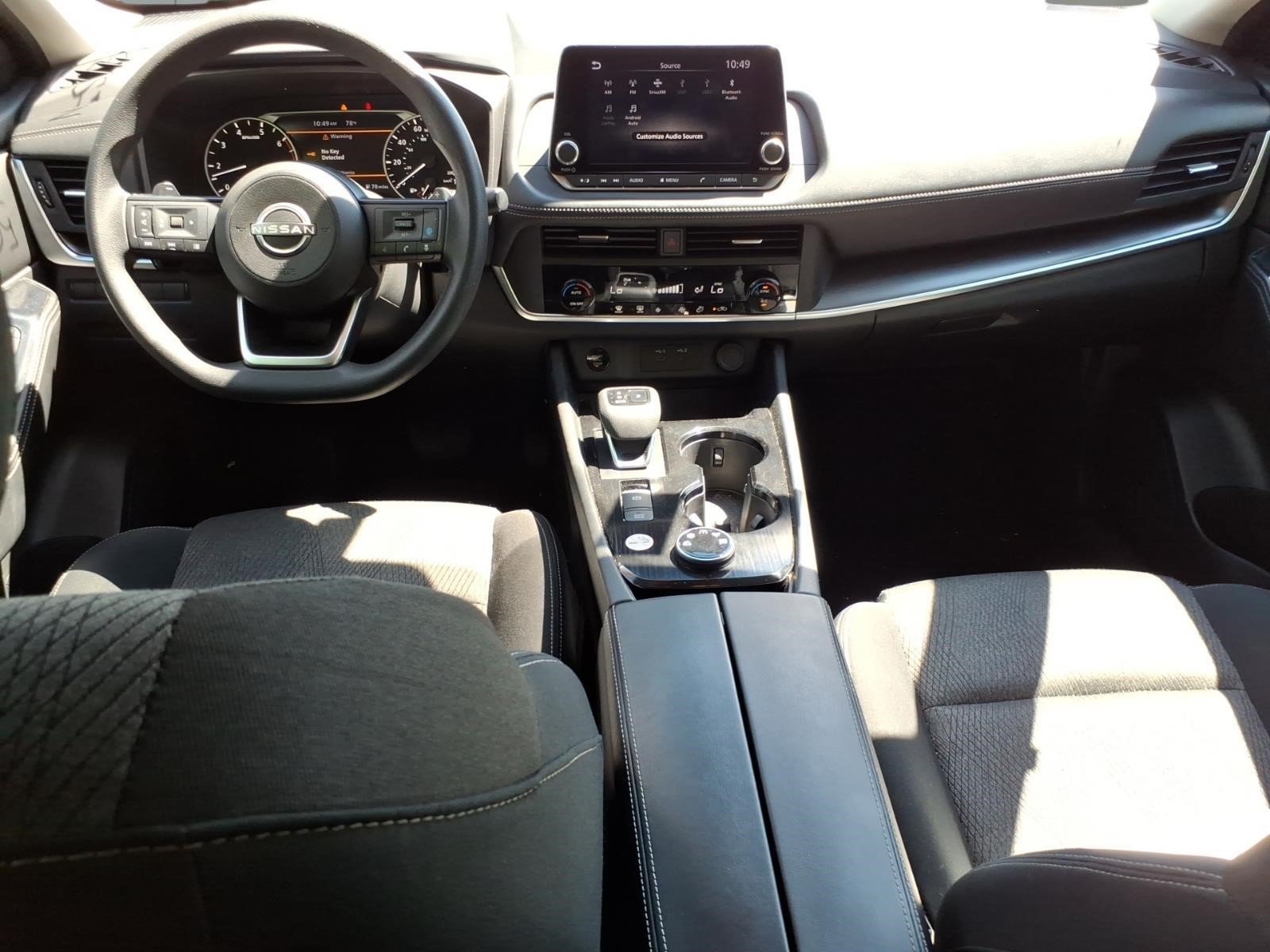 Used 2024 Nissan Rogue SV AWD/4WD image 8