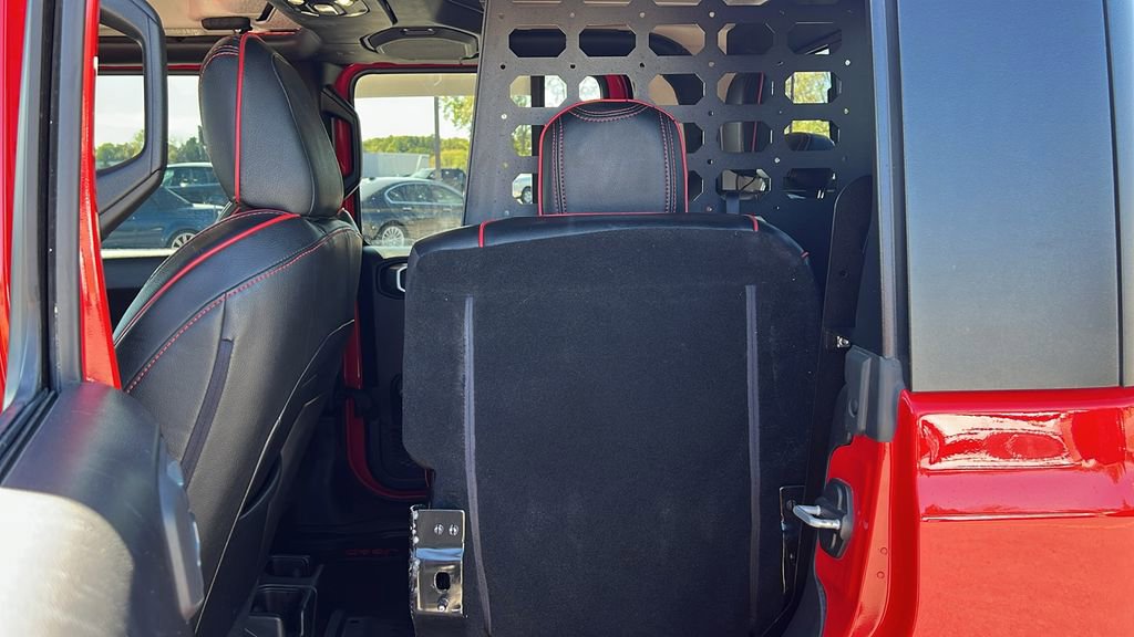 Used 2021 Jeep Gladiator Willys image 28
