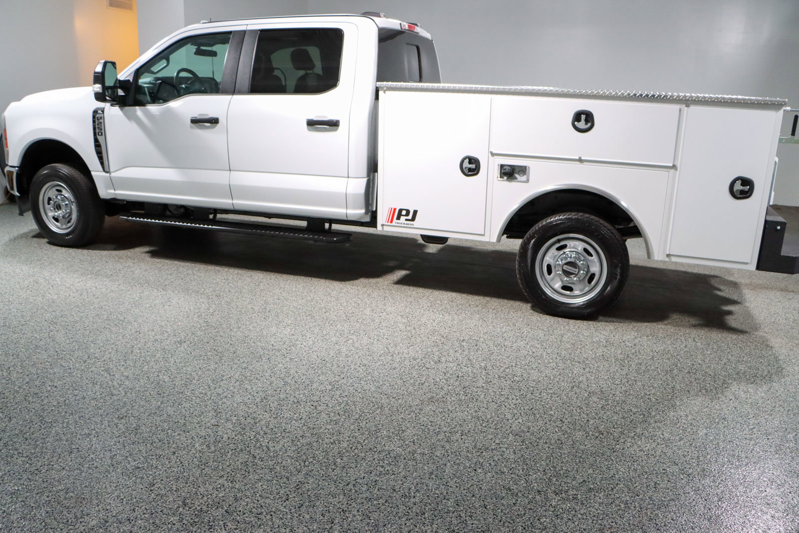 Used 2023 Ford F250 XL w/ XL Driver Assist Package image 11