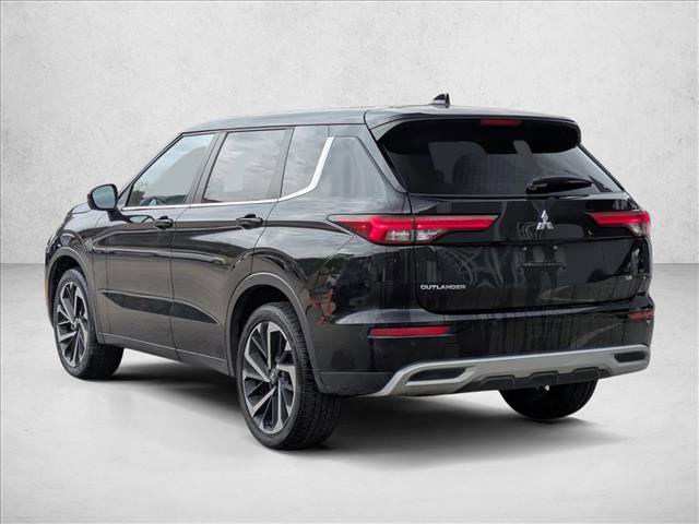 Used 2024 Mitsubishi Outlander SE image 7