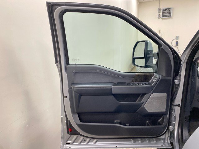 Certified 2023 Ford F450 Lariat AWD/4WD image 13