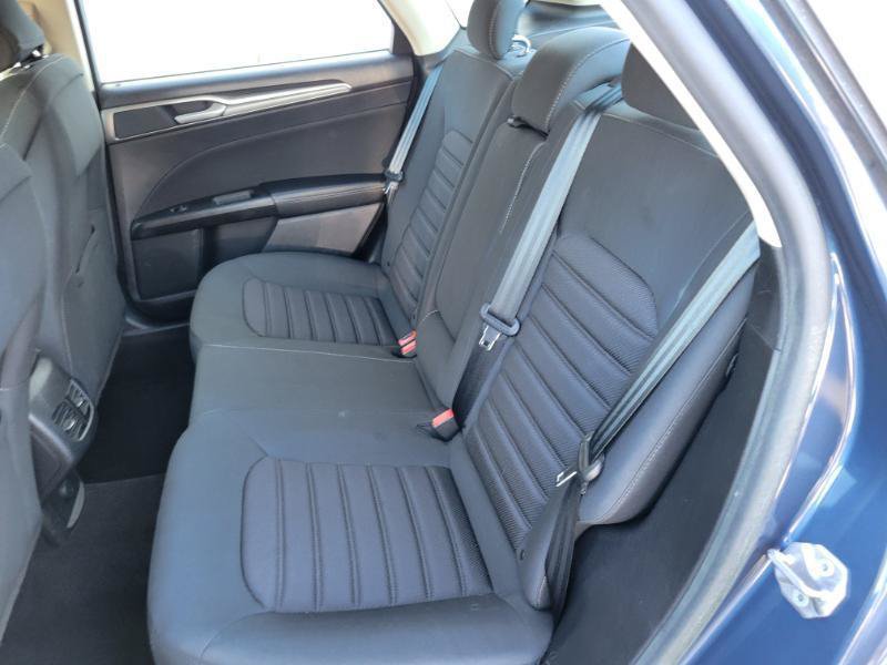 Used 2019 Ford Fusion SE FWD image 17