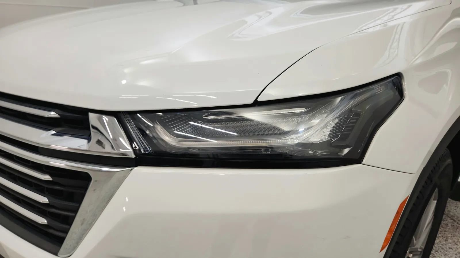 Used 2023 Chevrolet Traverse LT image 14