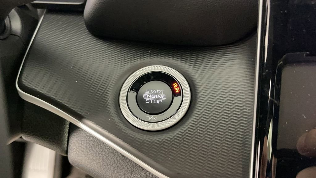 New 2025 Jeep Grand Cherokee L Laredo image 22