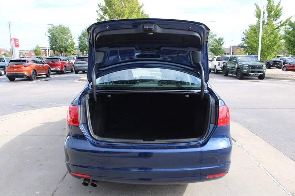 Used 2014 Volkswagen Jetta S image 9