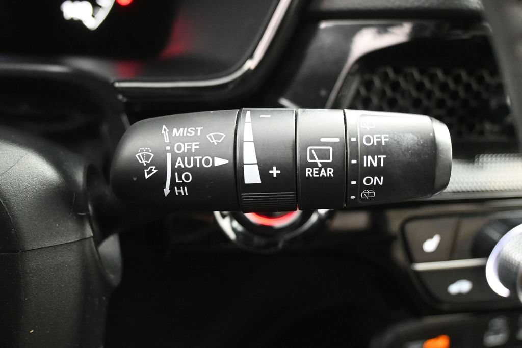Used 2025 Honda CR-V Sport Touring image 18