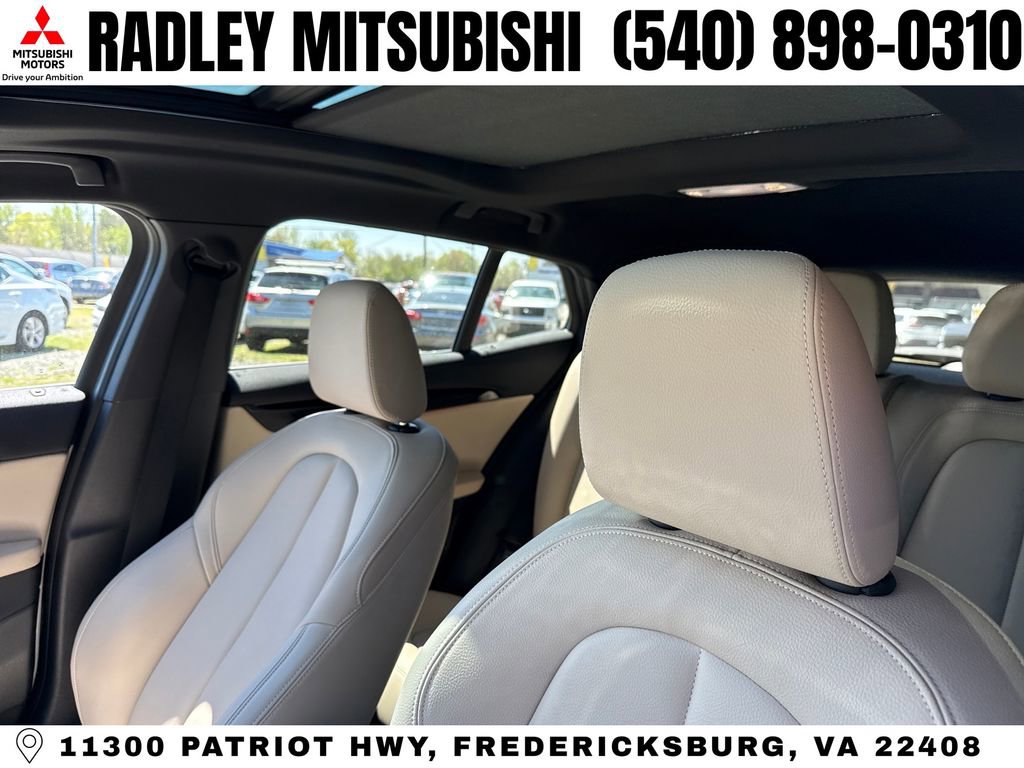 Used 2022 BMW X2 xDrive28i w/ Convenience Package image 2