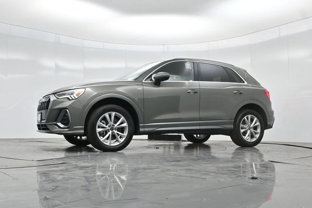 Used 2025 Audi Q3 2.0T Premium AWD/4WD image 48
