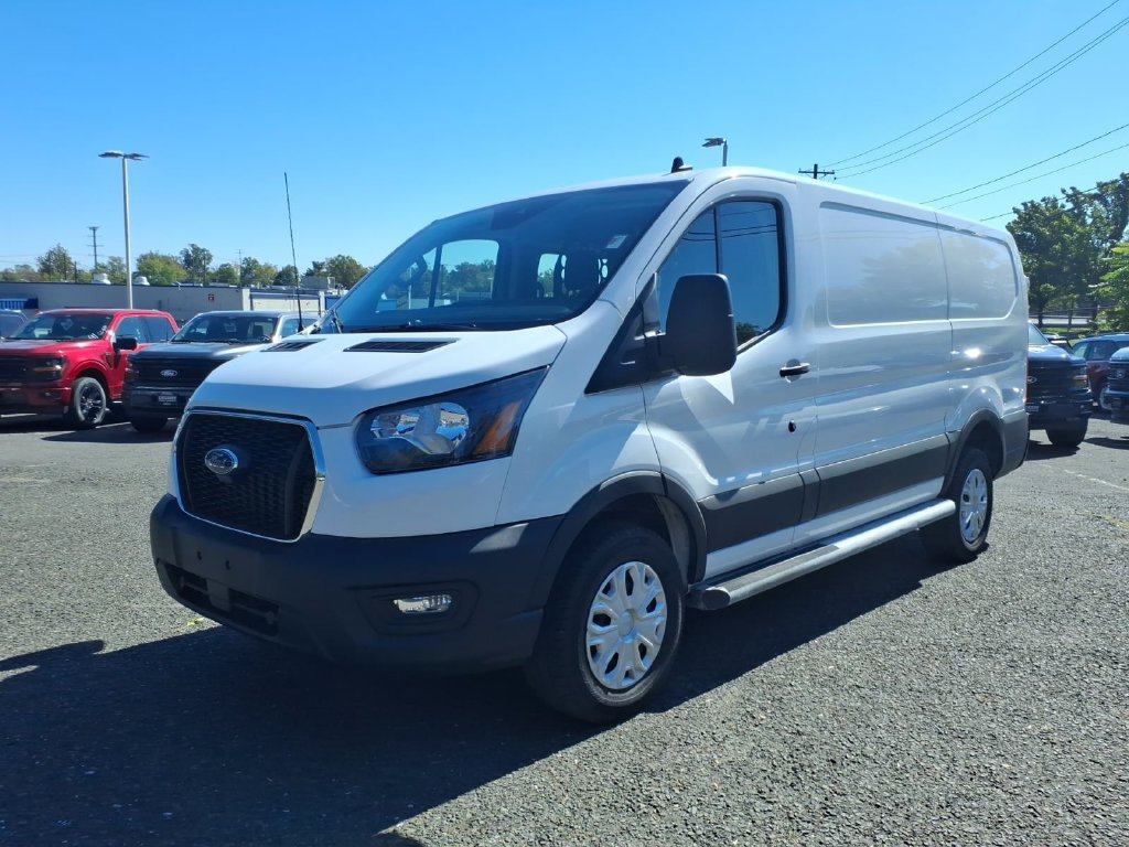 Used 2025 Ford Transit 250 Low Roof w/ Exterior Upgrade Package RWD image 3