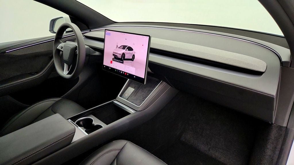 Used 2026 Tesla Model Y Long Range RWD image 27