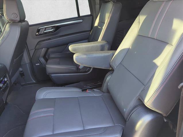 Used 2026 Chevrolet Suburban RST w/ Comfort Package RWD image 19