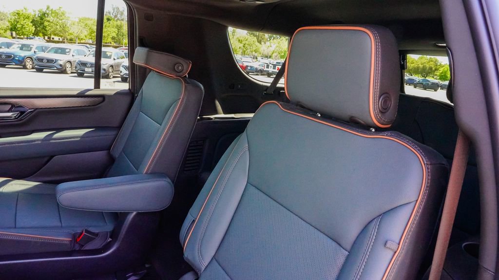 New 2026 GMC Yukon XL AT4 image 11