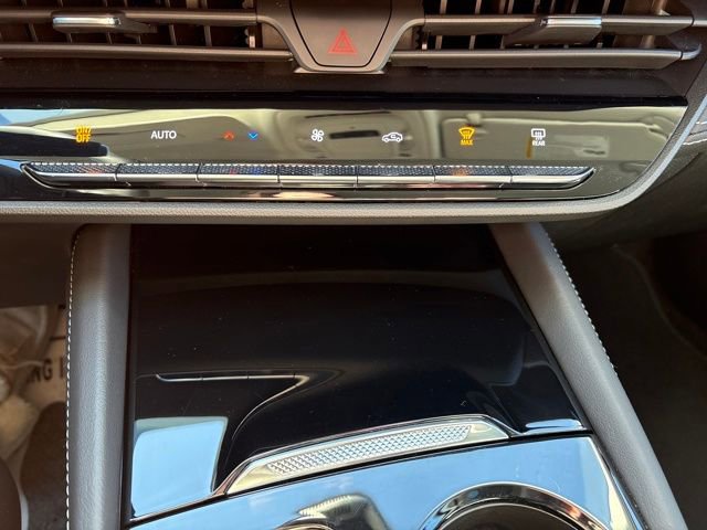 Used 2025 Buick Envision Sport Touring image 18