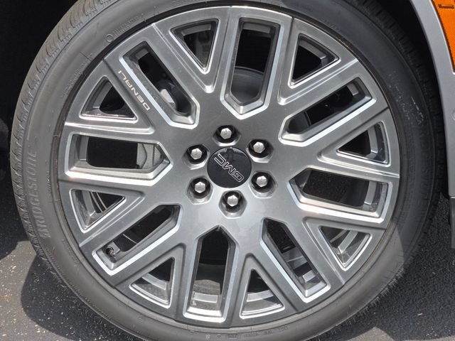 New 2026 GMC Yukon Denali Ultimate AWD/4WD image 15