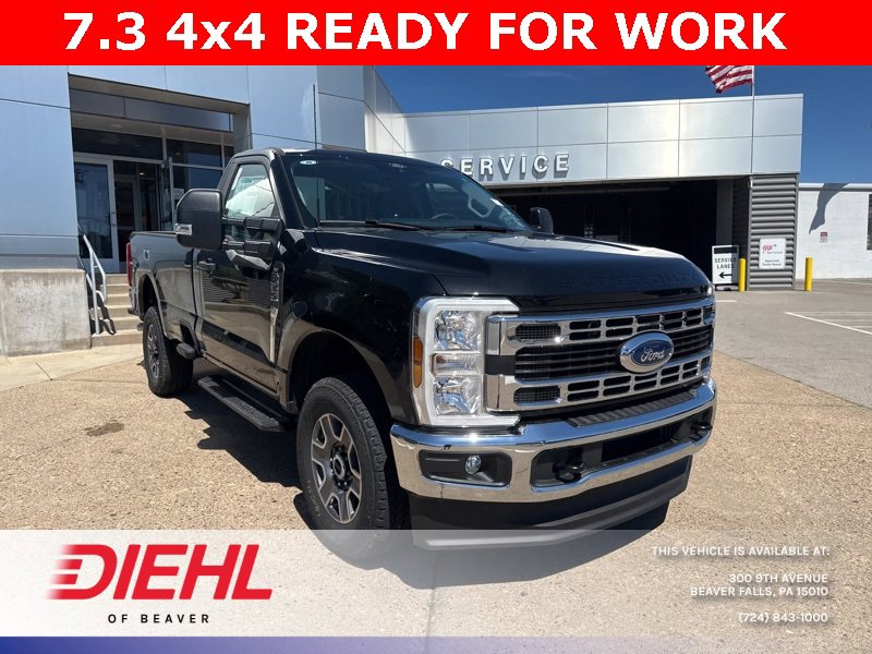 New 2025 Ford F350 XLT